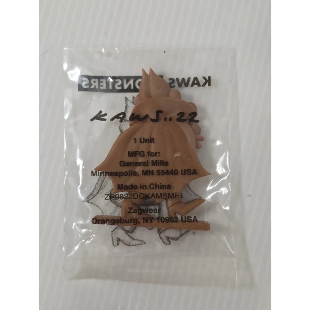 KAWS Figure 2.5in Brown New Count Chocula ZP0822DGKAMSMF1